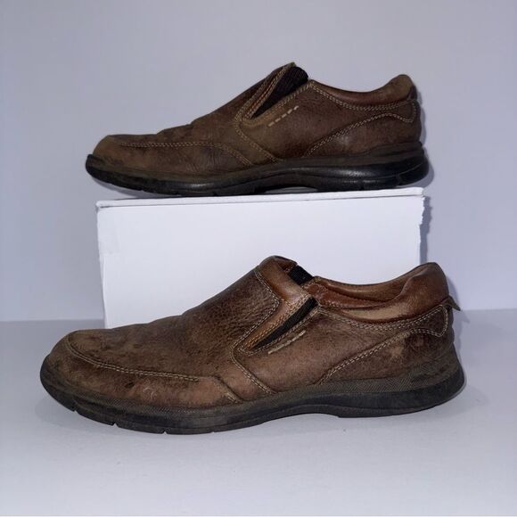 Johnston & Murphy size 8 Men\'s Brown Slip-On Shoes
